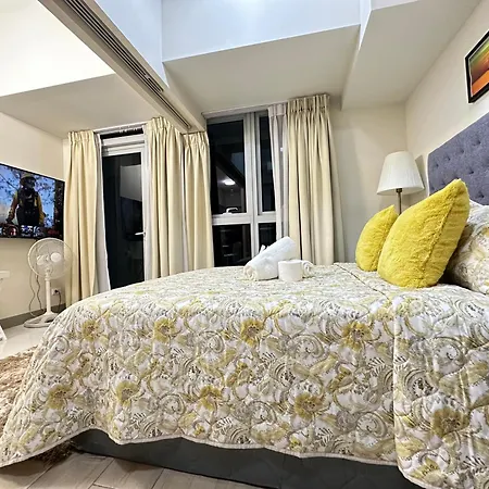 Relax And Unwind At Uptown Bgc Apartment
